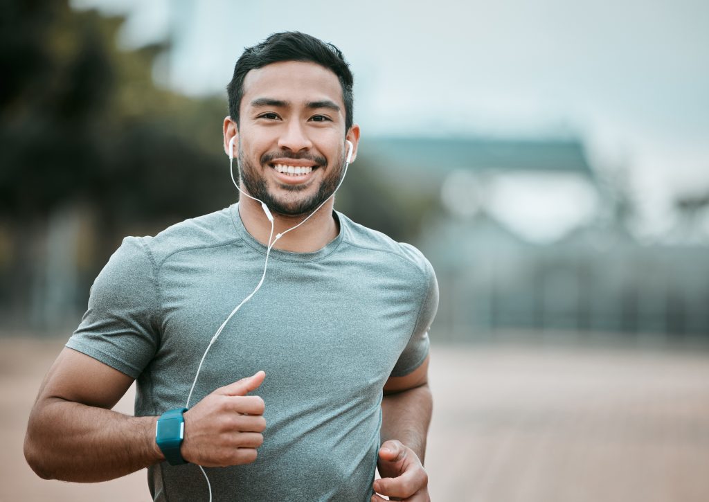 Energetic man during workout representing Sermorelin peptide benefits for energy, recovery, and longevity.