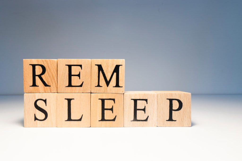 blocks with REM sleep for recovery and focus